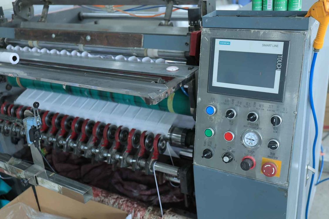 Thermal Small Roll Slitting Machine Durable Operating Life Long Using Period High Accuracy